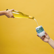 Load image into Gallery viewer, Blue Octopus - Wine tumbler