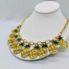 Load image into Gallery viewer, Pineapple Pearl  Necklace

