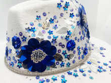 Load image into Gallery viewer, Ice Garden - Art Fedora
