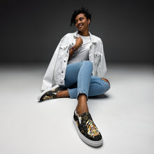 Load image into Gallery viewer, Tiger in the Garden - Women’s slip-on canvas shoes
