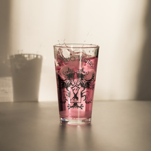 Load image into Gallery viewer, In Vino Veritas - Shaker pint glass
